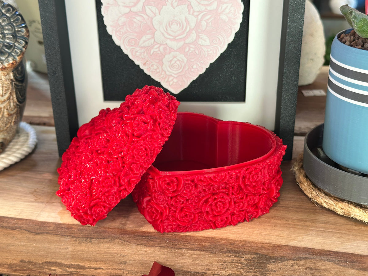 Everlasting Rose Heart Candy Dish – 3D Printed Floral Heart Trinket & Gift Dish | Custom Colors Available